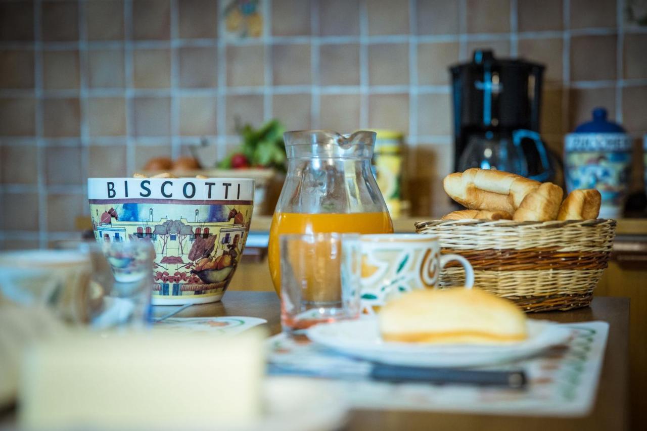 La Casina Del Canneto ペルジネ・ヴァルダルノ 部屋 写真